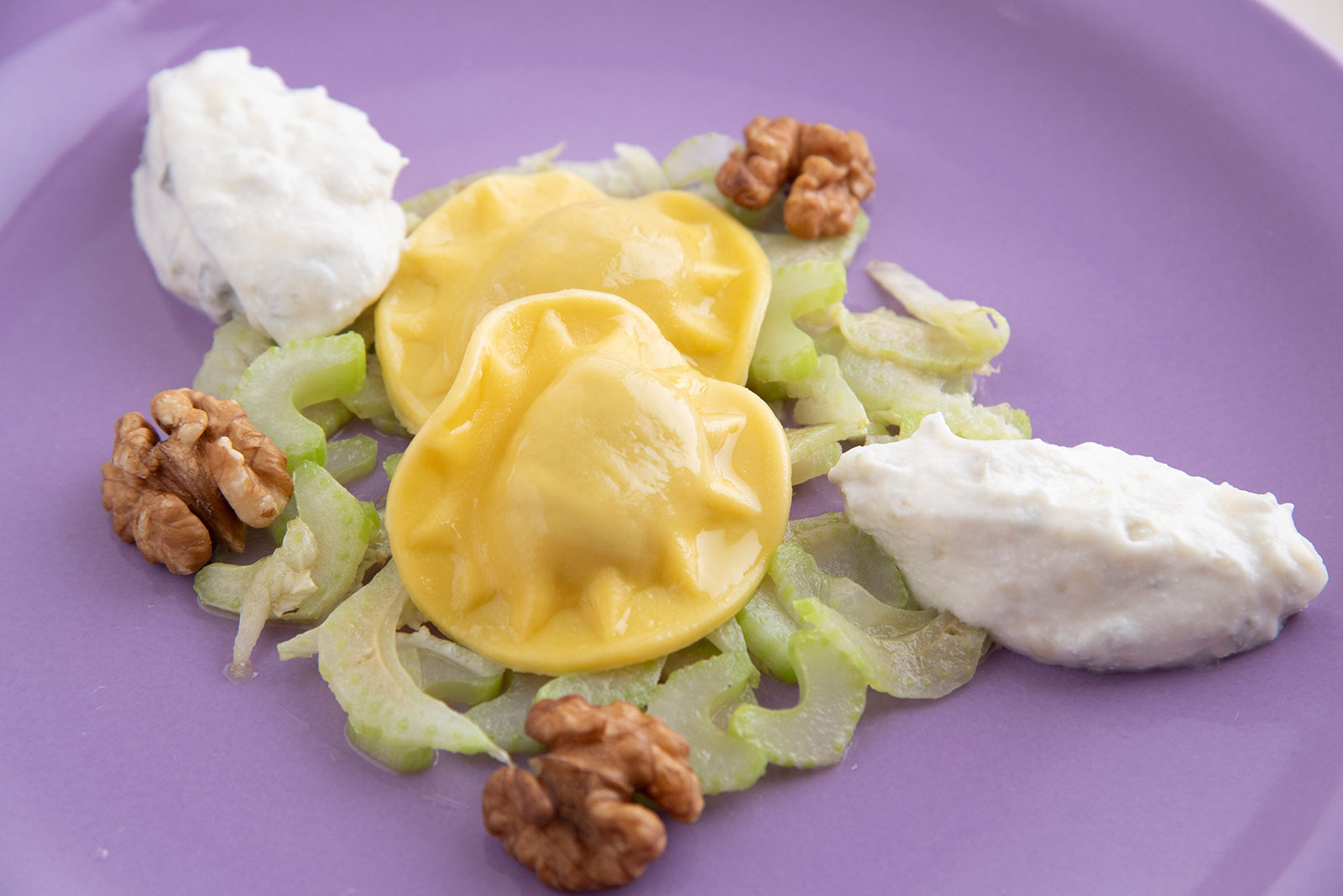 Ricetta Panciotti con robiola, tartufo e sedano Pasta di Venezia